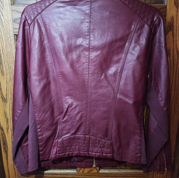 Jacket - Picture 2 of 5